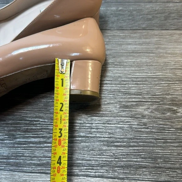 LK Bennett Beige Heels with Gold Bow - Picture 5 of 9